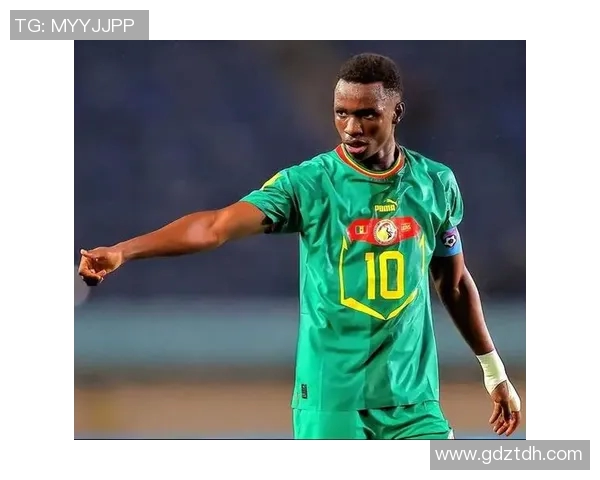 意大利与塞内加尔激战正酣足球盛宴引发全球关注与热议